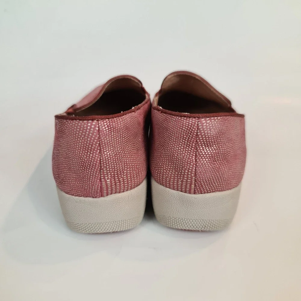 Fitflop brand model